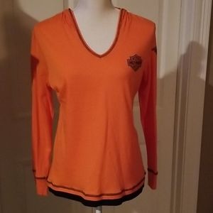 Ladies Harley Davidson t shirt w/hoodie